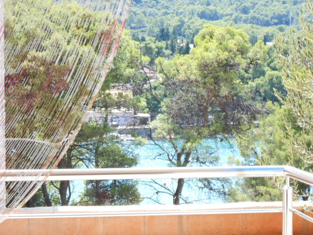 Apartment Falcon Stari Grad  Room photo